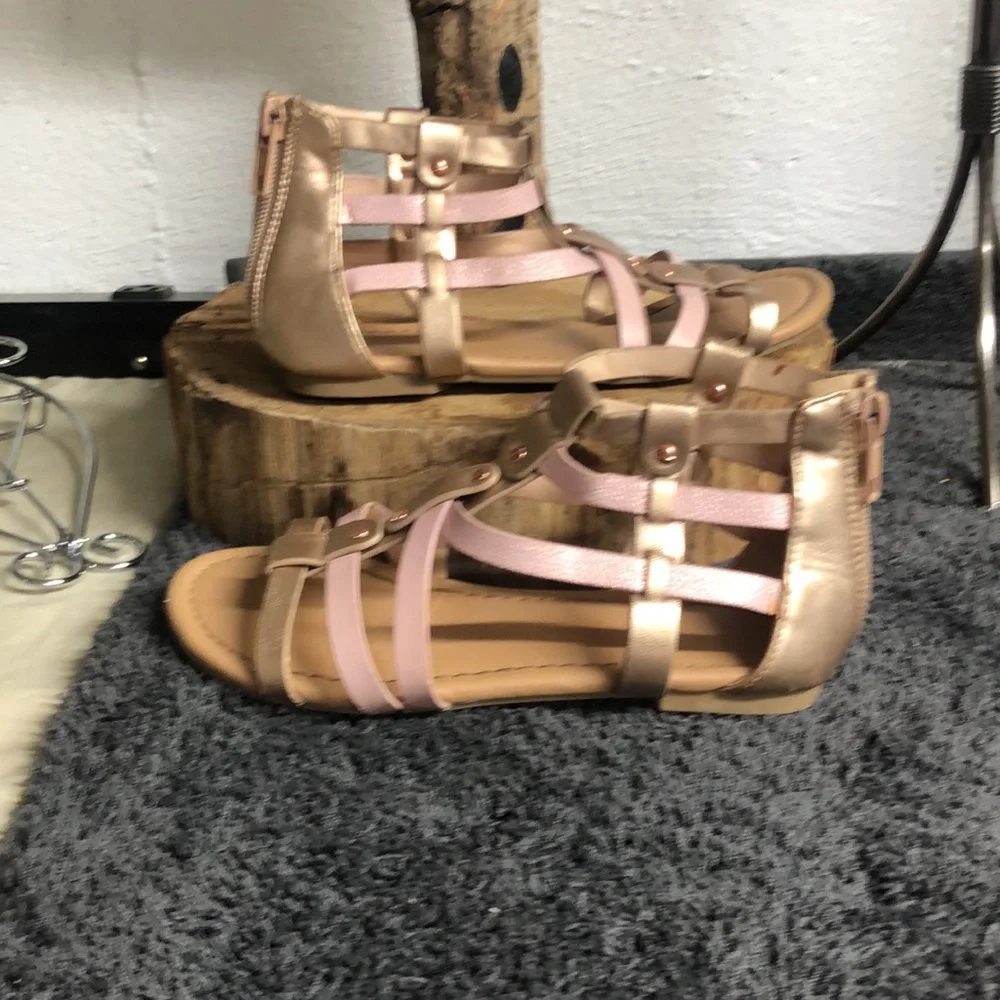 Sarah Jayne girls sandals size‎ 13